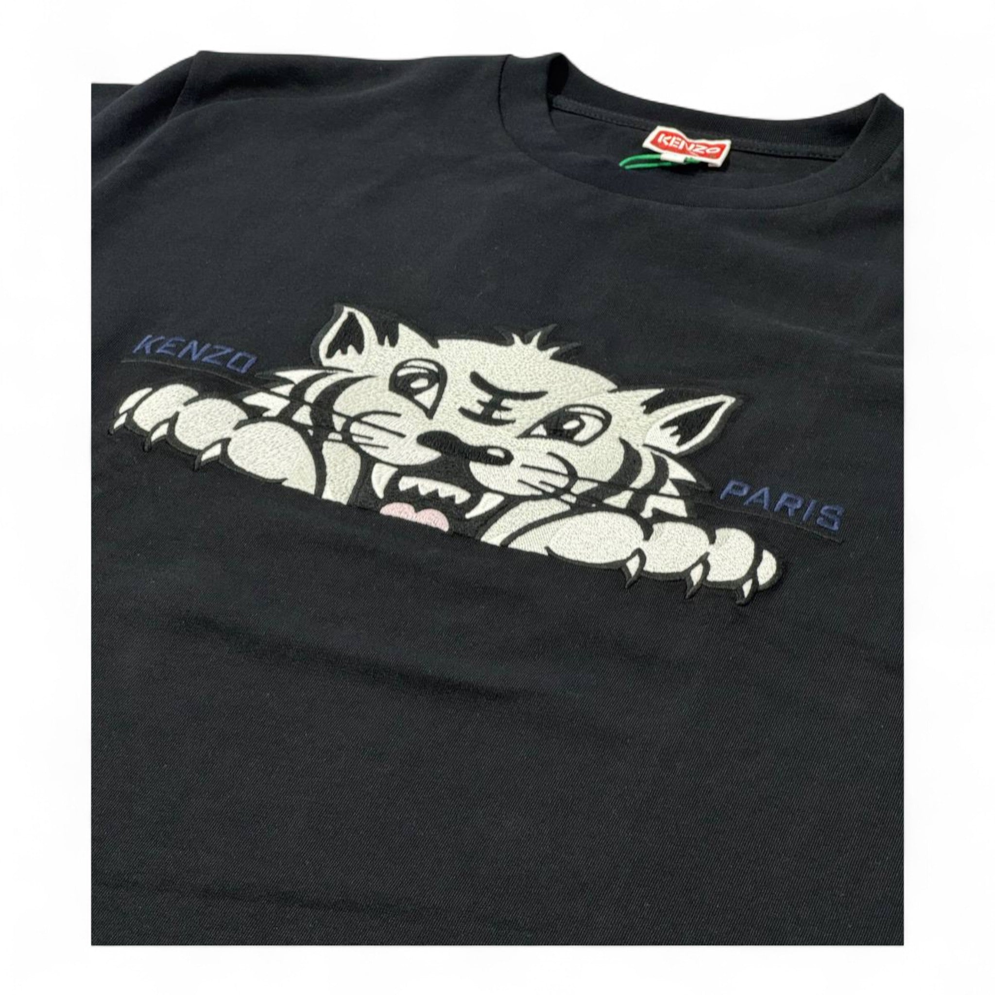 🐯 Kenzo Black Tiger Peek Tee – Fearless Fashion from Paris 🖤