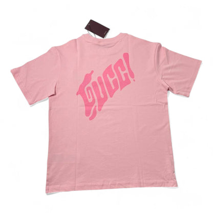 🎀 GUCCI Pink Graphic Logo Tee – Bold, Playful, Iconic! 💖