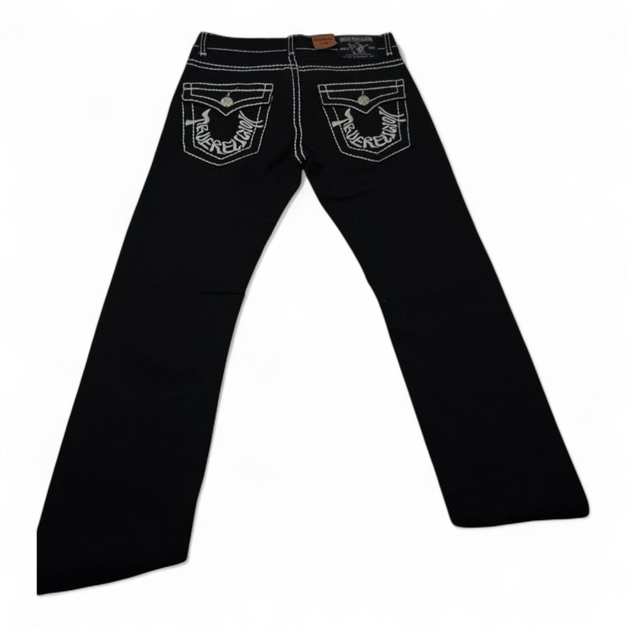 🧵 True Religion Black Contrast Stitch Jeans – Iconic Detail, Bold Attitude 🔥