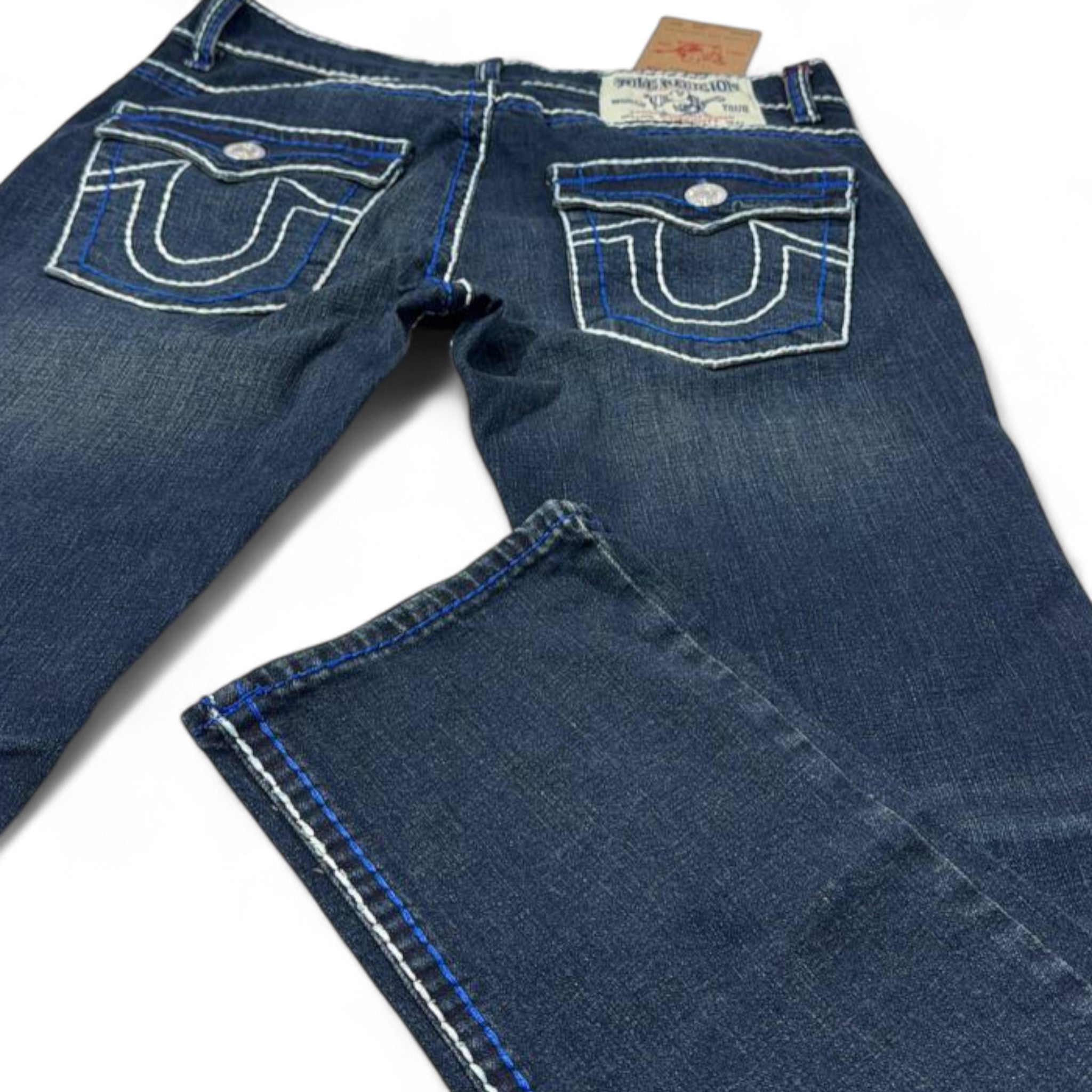 🔵 True Religion Super T Jeans – Iconic Stitch, Legendary Fit 💥