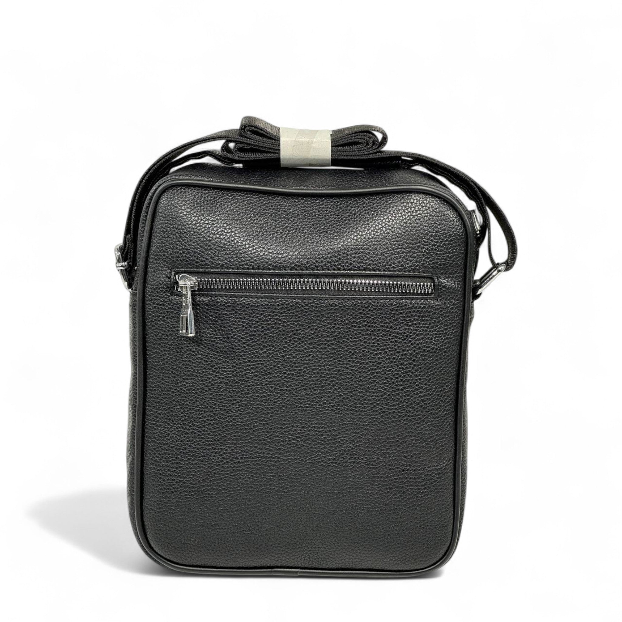 🇺🇸 Tommy Hilfiger Black Crossbody Bag – Bold. Modern. Iconic.