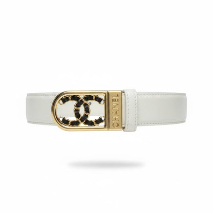 Chanel CC Chain Buckle Belt – Ivory Leather Gold Statement ✨🤍