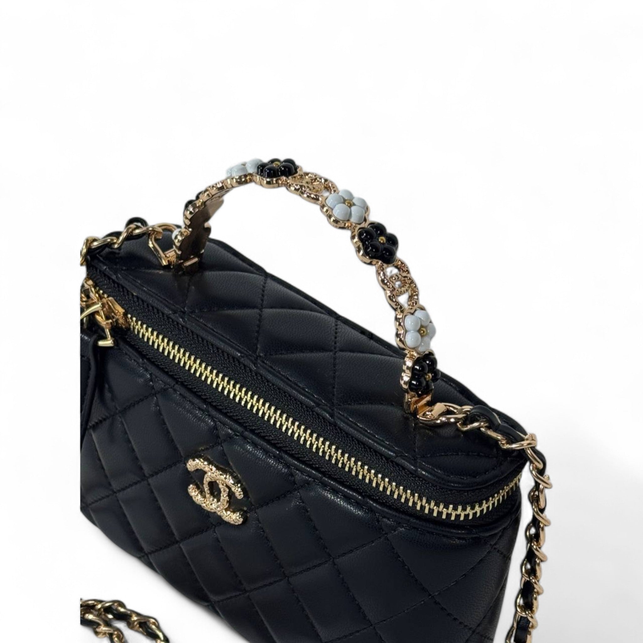 Chanel Mini Quilted Crossbody Bag – Black Lambskin with Gold Chain ✨🖤