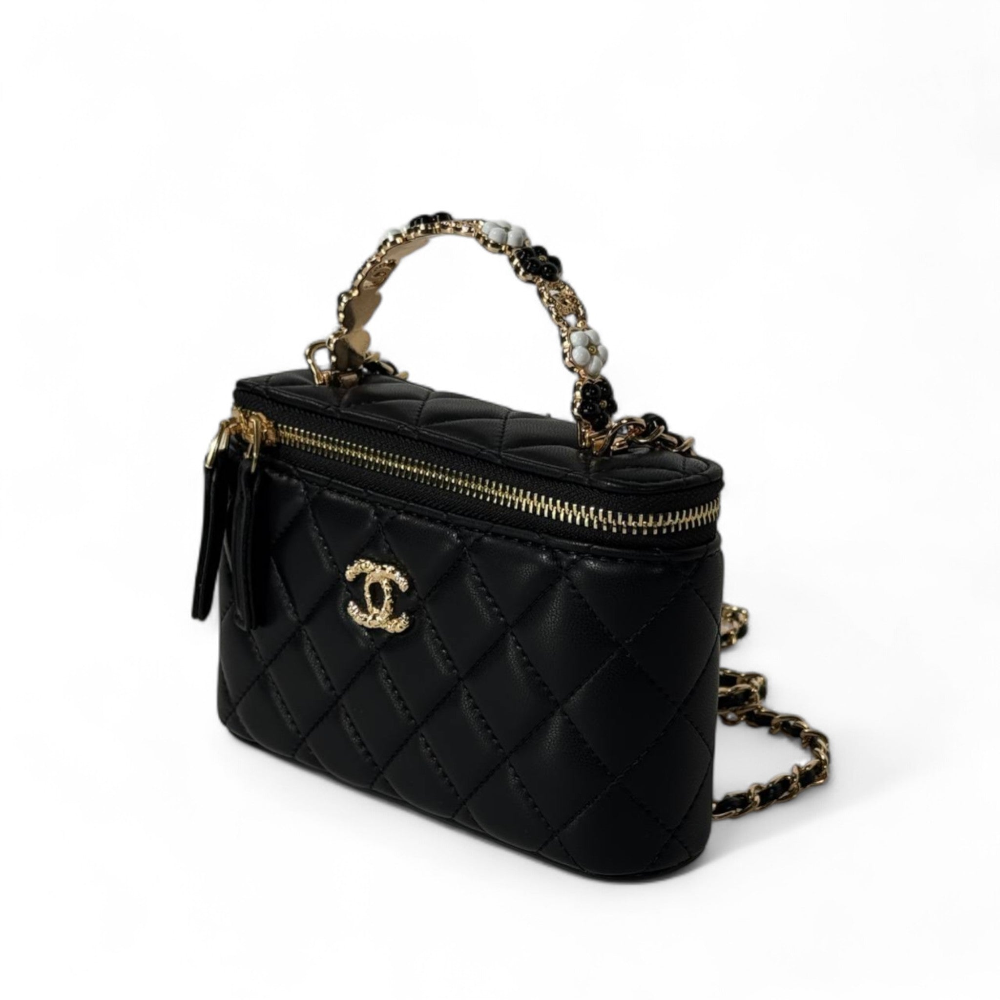 Chanel Mini Quilted Crossbody Bag – Black Lambskin with Gold Chain ✨🖤