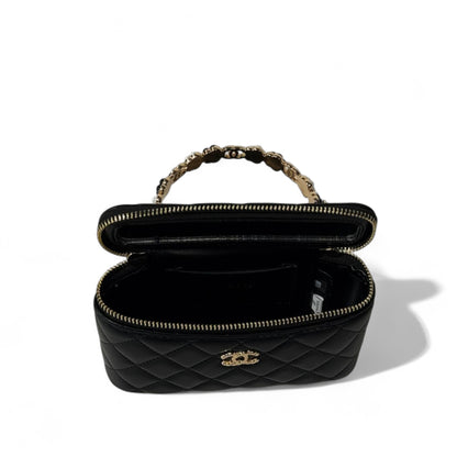 Chanel Mini Quilted Crossbody Bag – Black Lambskin with Gold Chain ✨🖤