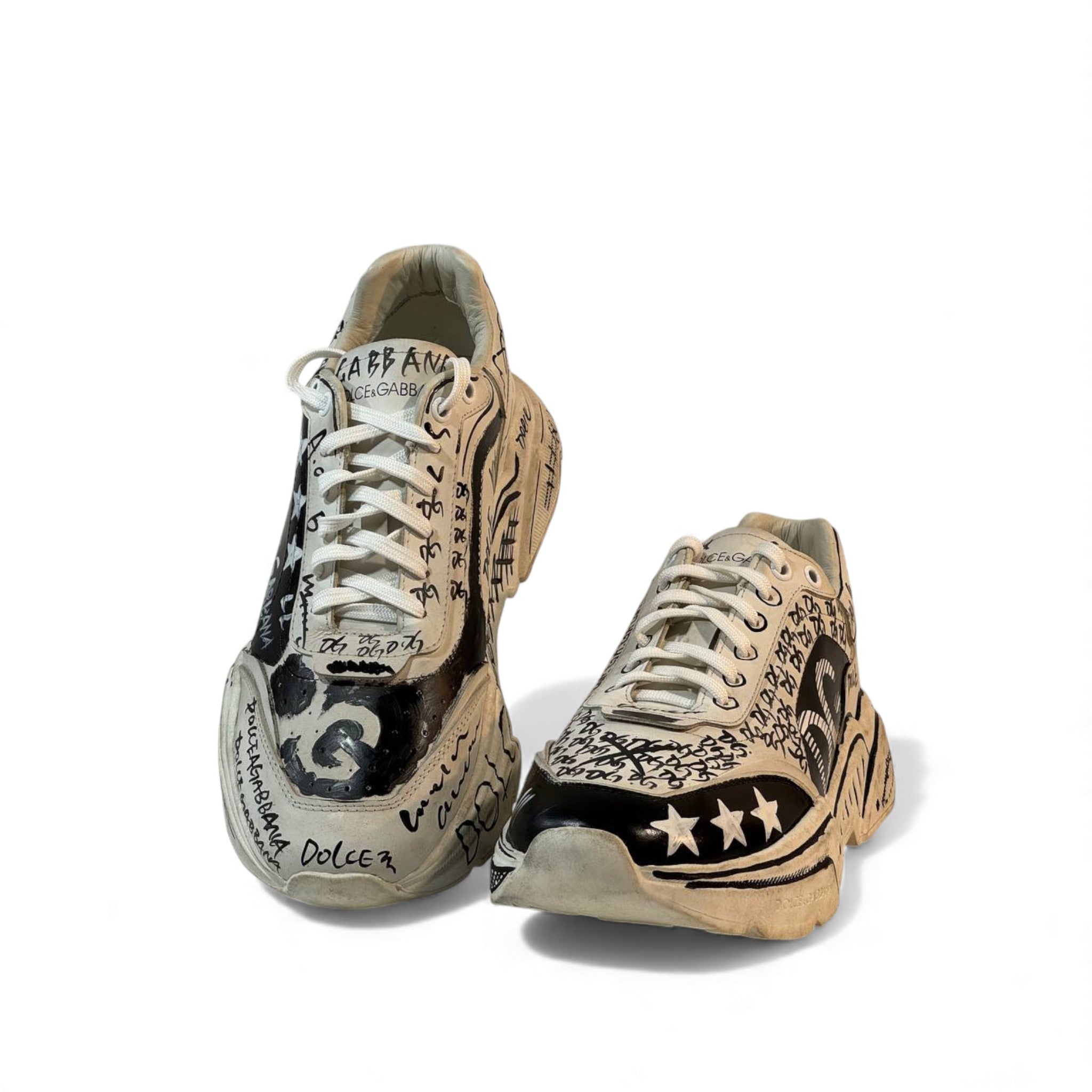 ⚡ Dolce & Gabbana Graffiti Sneakers – Urban Luxury Redefined 👟