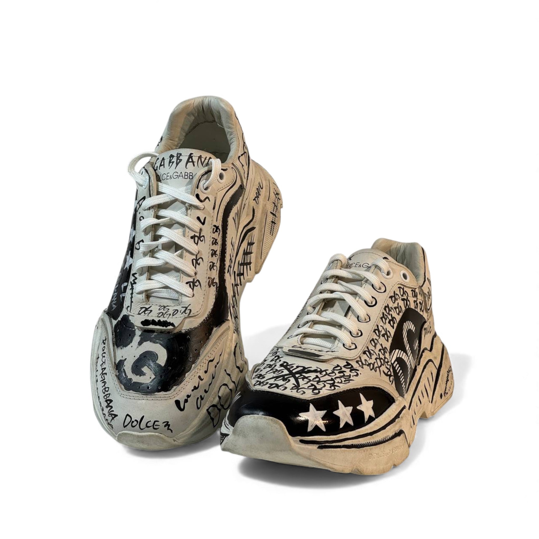 ⚡ Dolce & Gabbana Graffiti Sneakers – Urban Luxury Redefined 👟