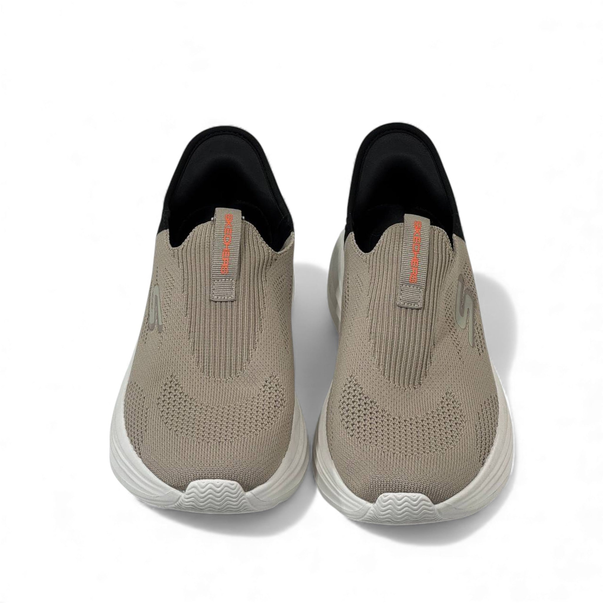 ☁️ Skechers Slip-On Arch Fit Beige Sneakers – Comfort Meets Everyday Elegance 👟