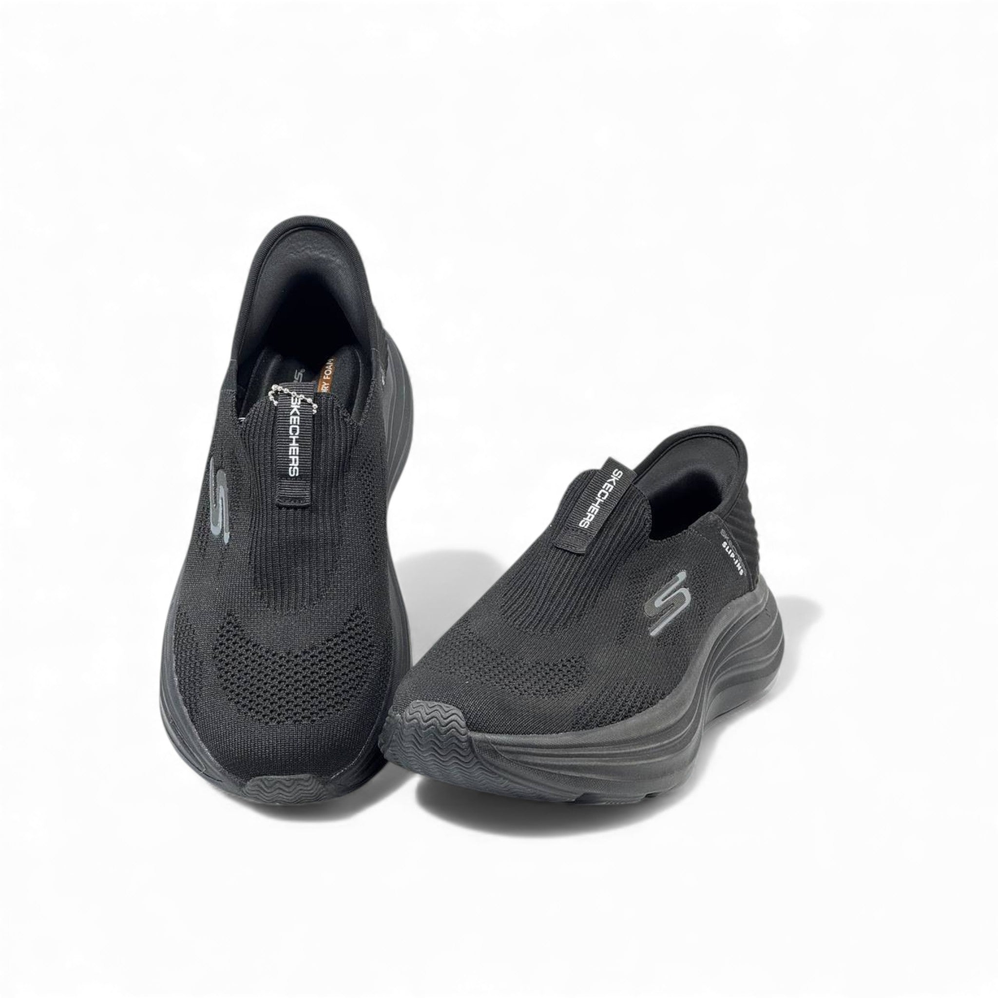 🖤 Skechers Slip-On Arch Fit Black Sneakers – All-Day Comfort, Timeless Style 👟
