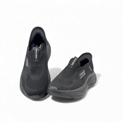 🖤 Skechers Slip-On Arch Fit Black Sneakers – All-Day Comfort, Timeless Style 👟