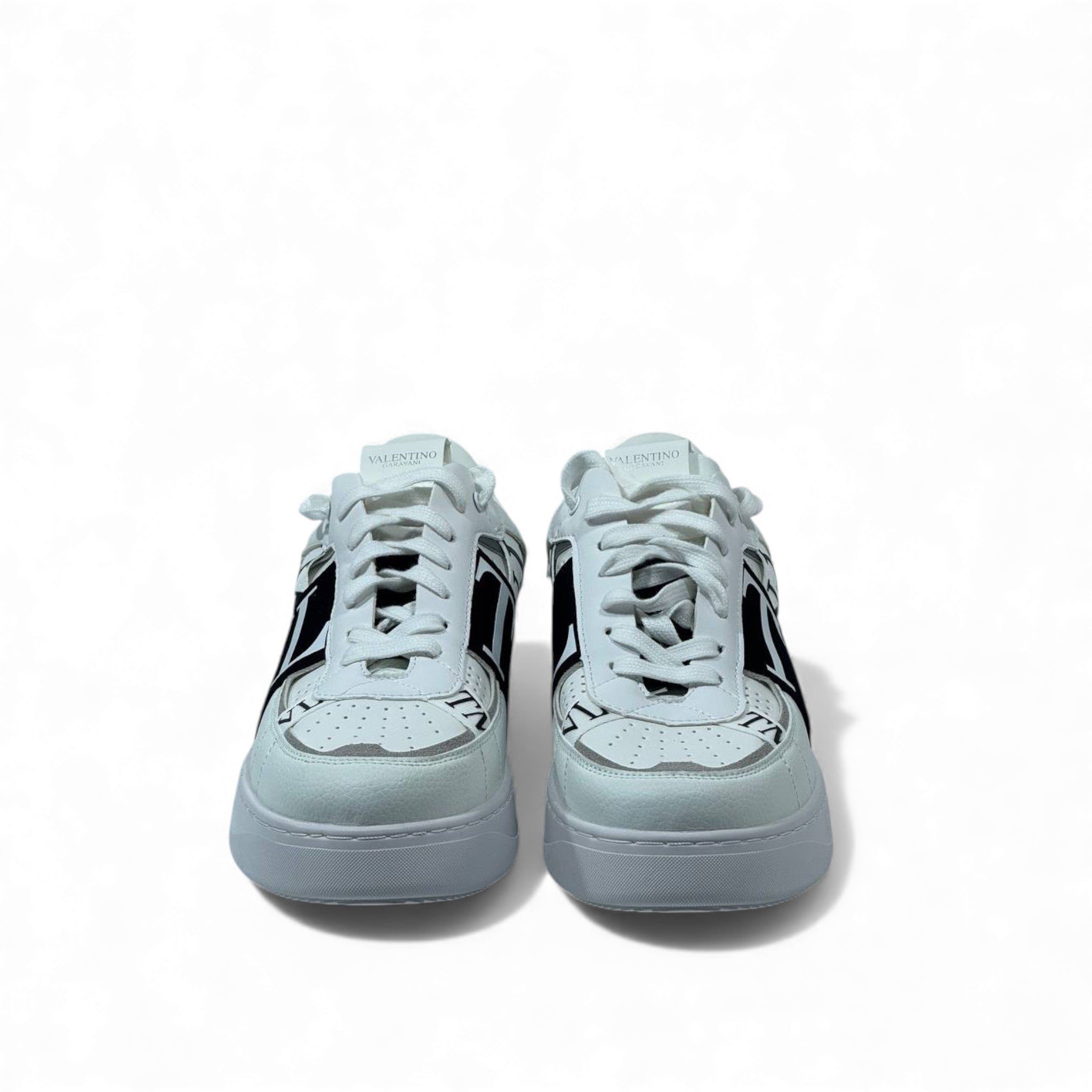 🤍 Valentino Garavani VL7N White & Black Sneakers – Modern Luxury Redefined 👟