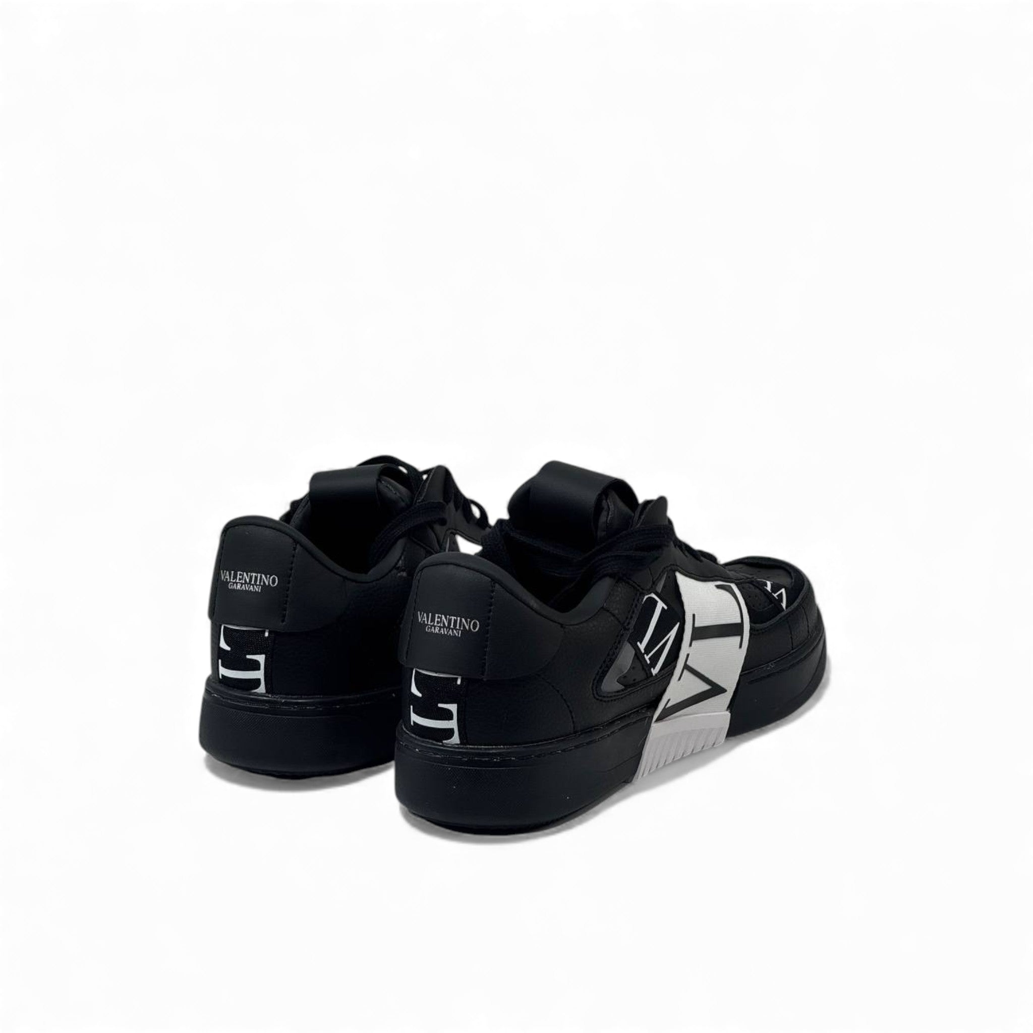 🖤 Valentino Garavani VL7N Black Sneakers – Bold Luxury, Italian Edge 👟