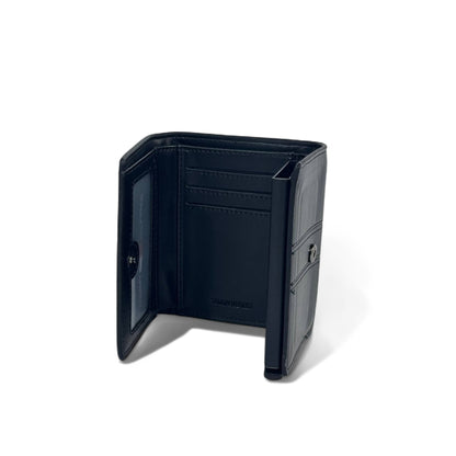 Tommy Hilfiger Black Leather Trifold Wallet – Sleek & Compact 🖤👔