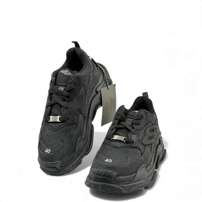 Balenciaga Triple S – All Black Stealth Edition 🖤