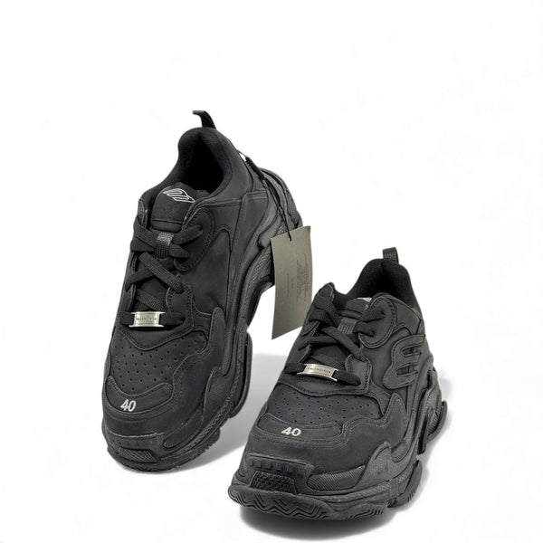 Balenciaga Triple S – All Black Stealth Edition