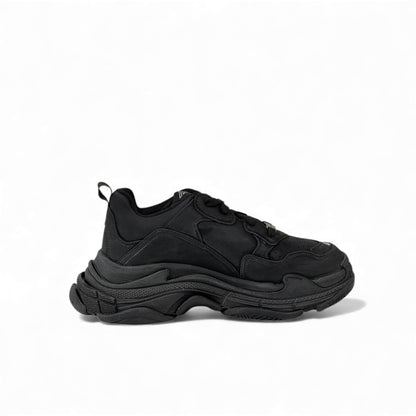 Balenciaga Triple S – All Black Stealth Edition 🖤