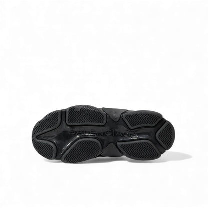 Balenciaga Triple S – All Black Stealth Edition 🖤