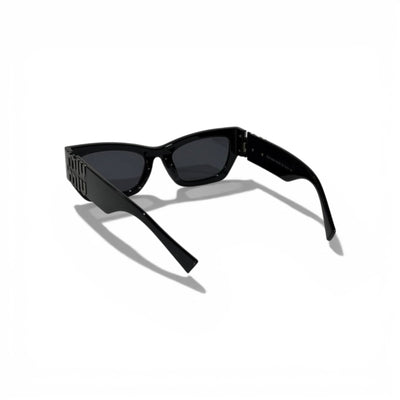 Miu Miu Oversized Rectangular Sunglasses – Black Edition 🖤✨