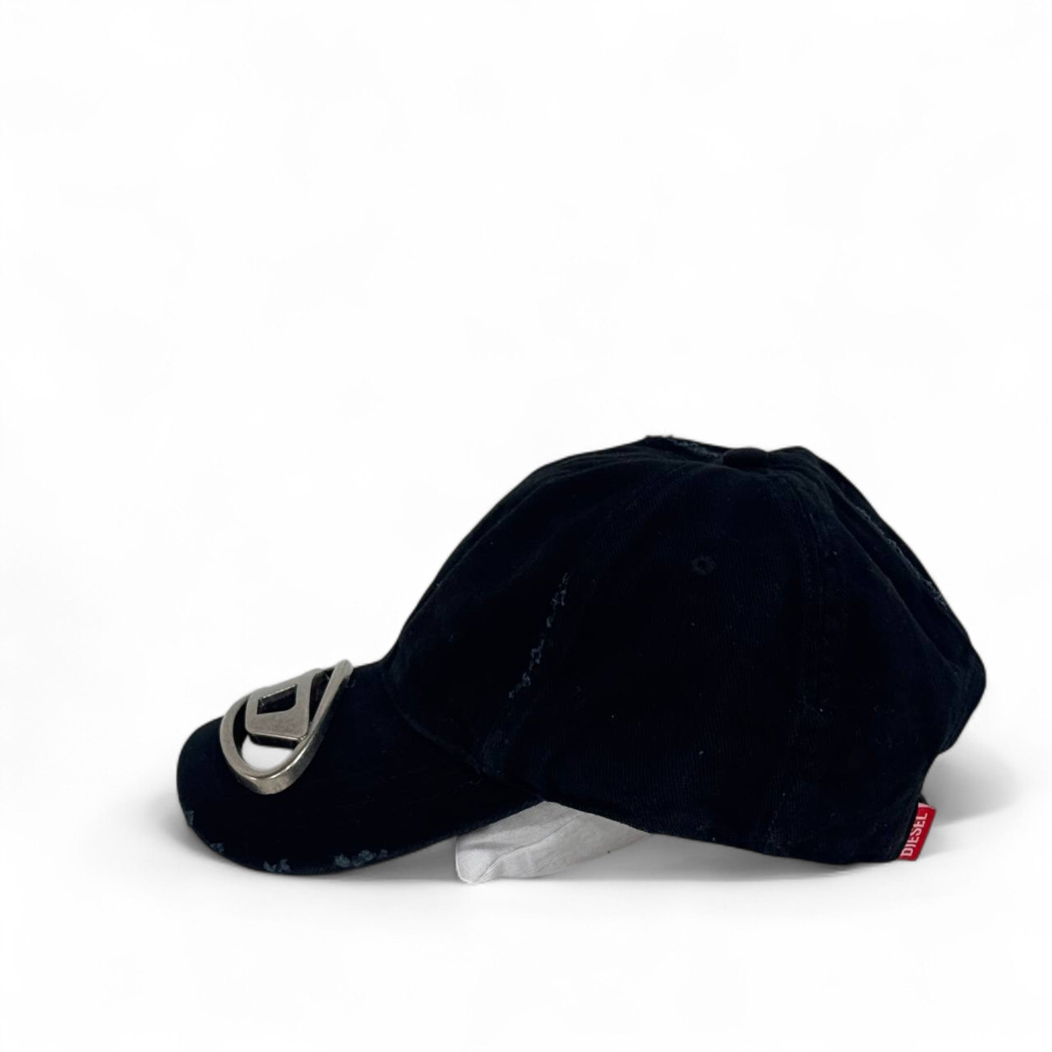🖤 Diesel Black Metal Logo Baseball Cap – Luxury Streetwear