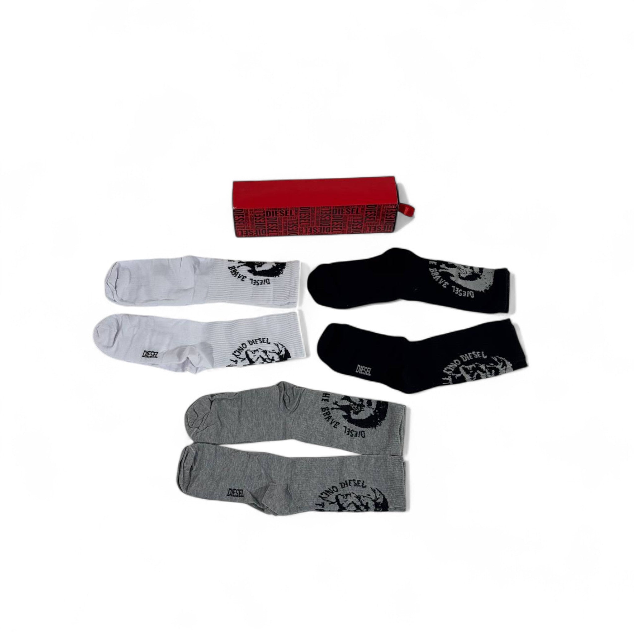 🔥 Diesel Crew Socks Set – 6 Pairs (White, Black, Grey) with Gift Box
