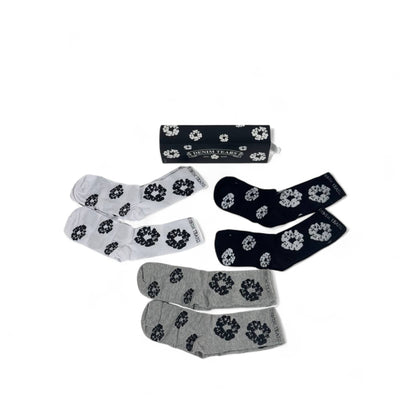 🌸 Denim Tears Crew Socks Set – 6 Pairs (White, Black, Grey) with Gift Box