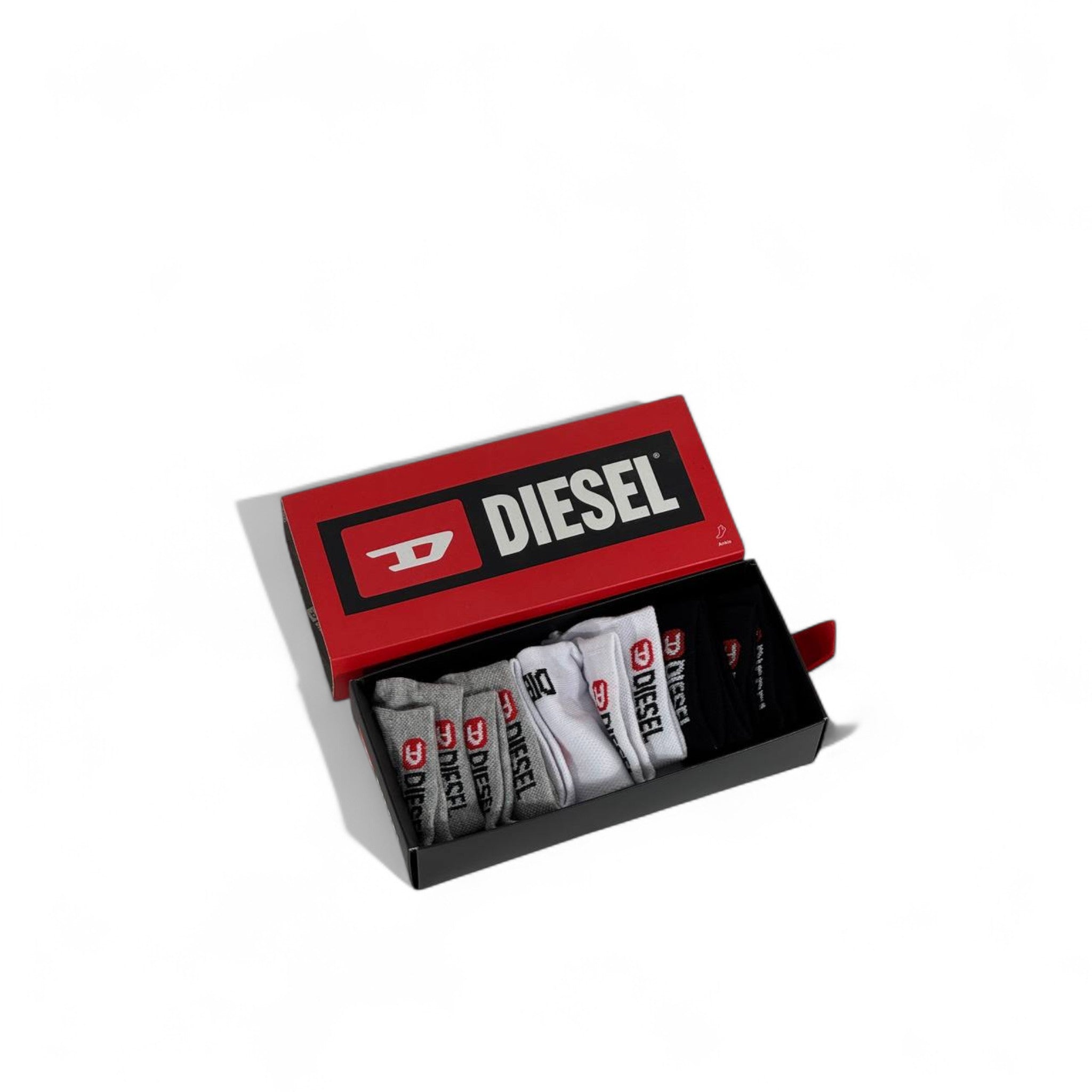 🔥 Diesel Ankle Socks Set – 6 Pairs (Black, White, Grey) with Gift Box