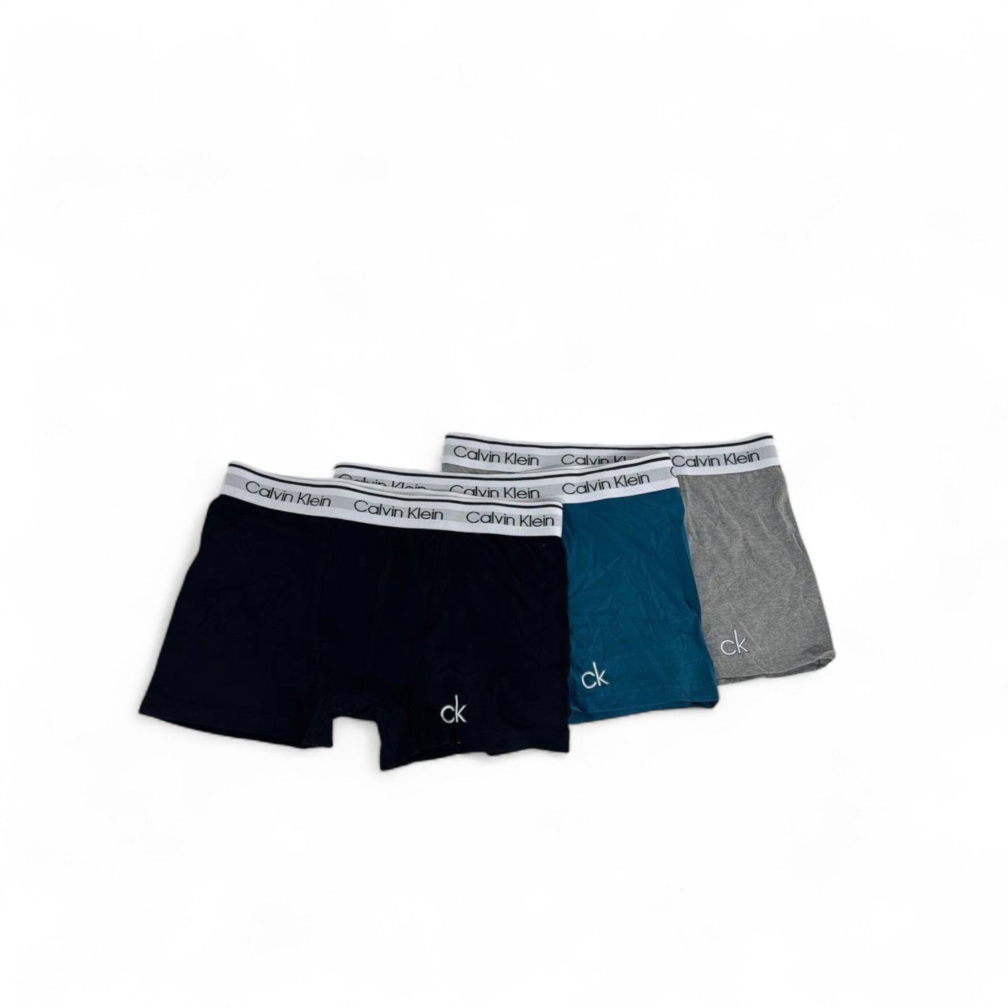 Calvin Klein Men’s Boxer Briefs – 3-Pack Premium Cotton Comfort 🩳✨
