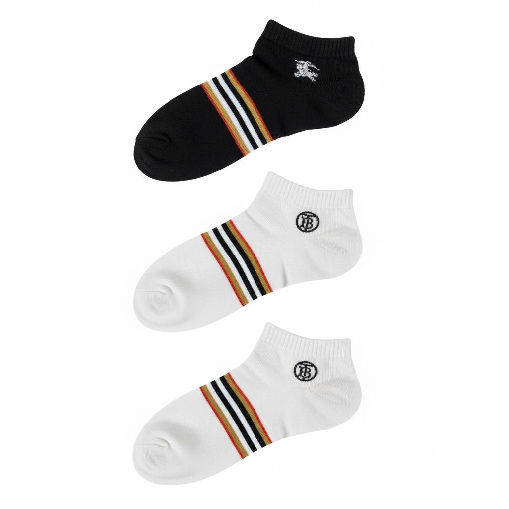 Burberry Icon Stripe Ankle Socks Set – Black & White 3-Pack 🖤🤍✨