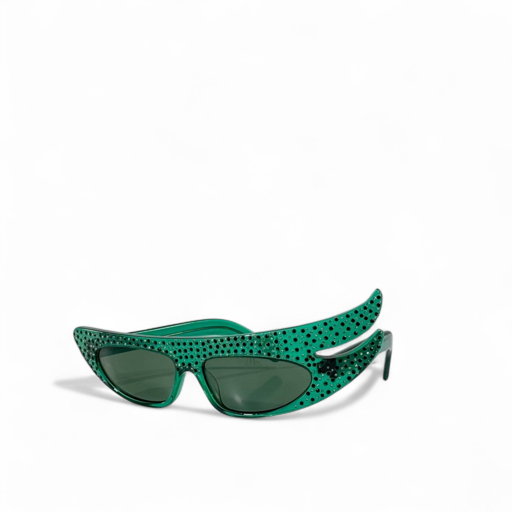 💚 Gucci Green Crystal Cat-Eye Sunglasses – Avant-Garde Luxury Statement Shades ✨😎 | Women’s Designer Eyewear