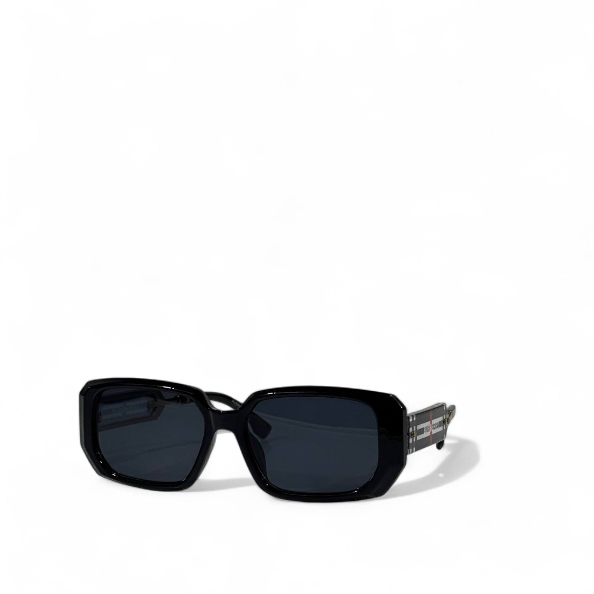 🕶 Burberry Rectangular Sunglasses – Iconic Check Detail
