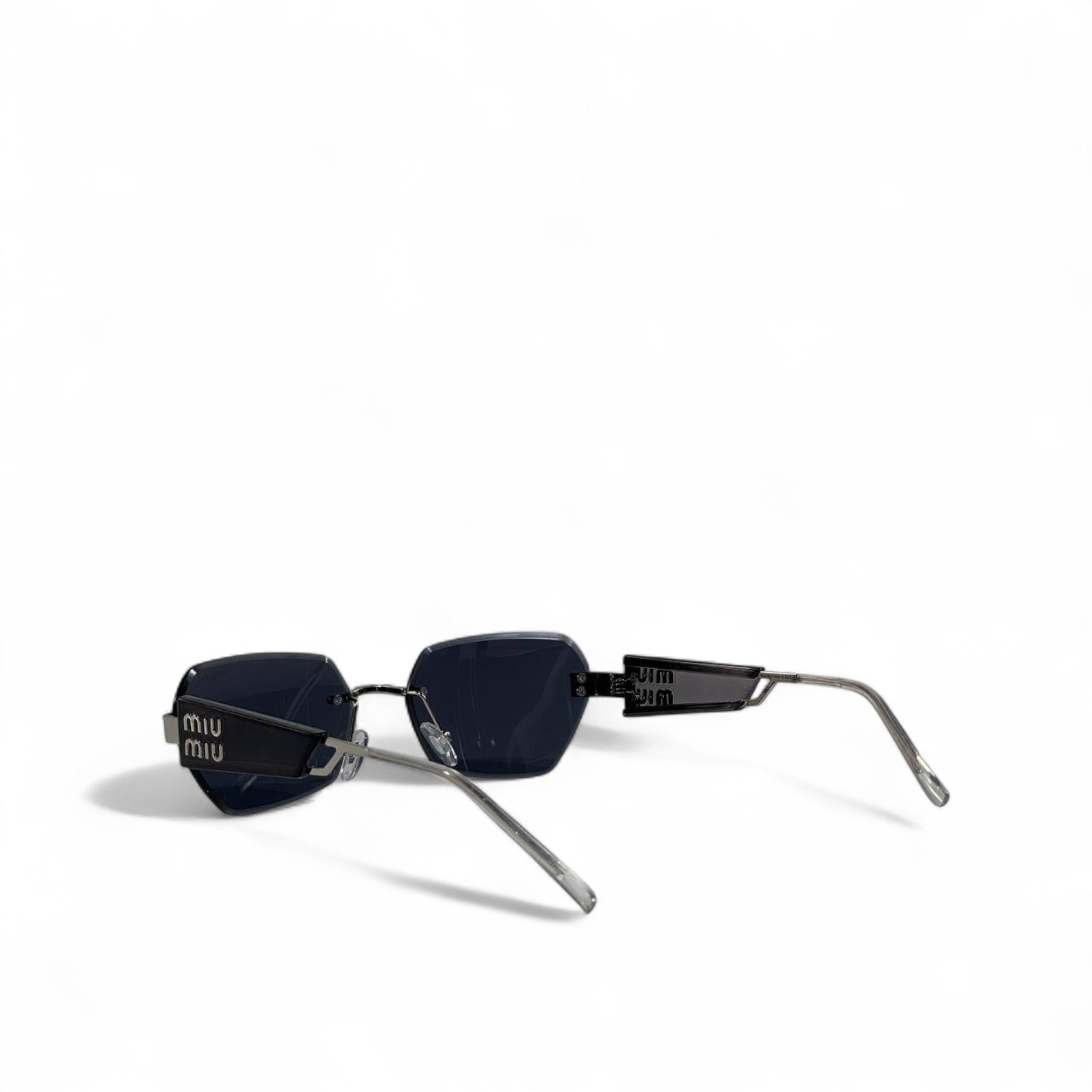 🕶 MIU MIU Geometric Sunglasses – Bold Italian Luxury