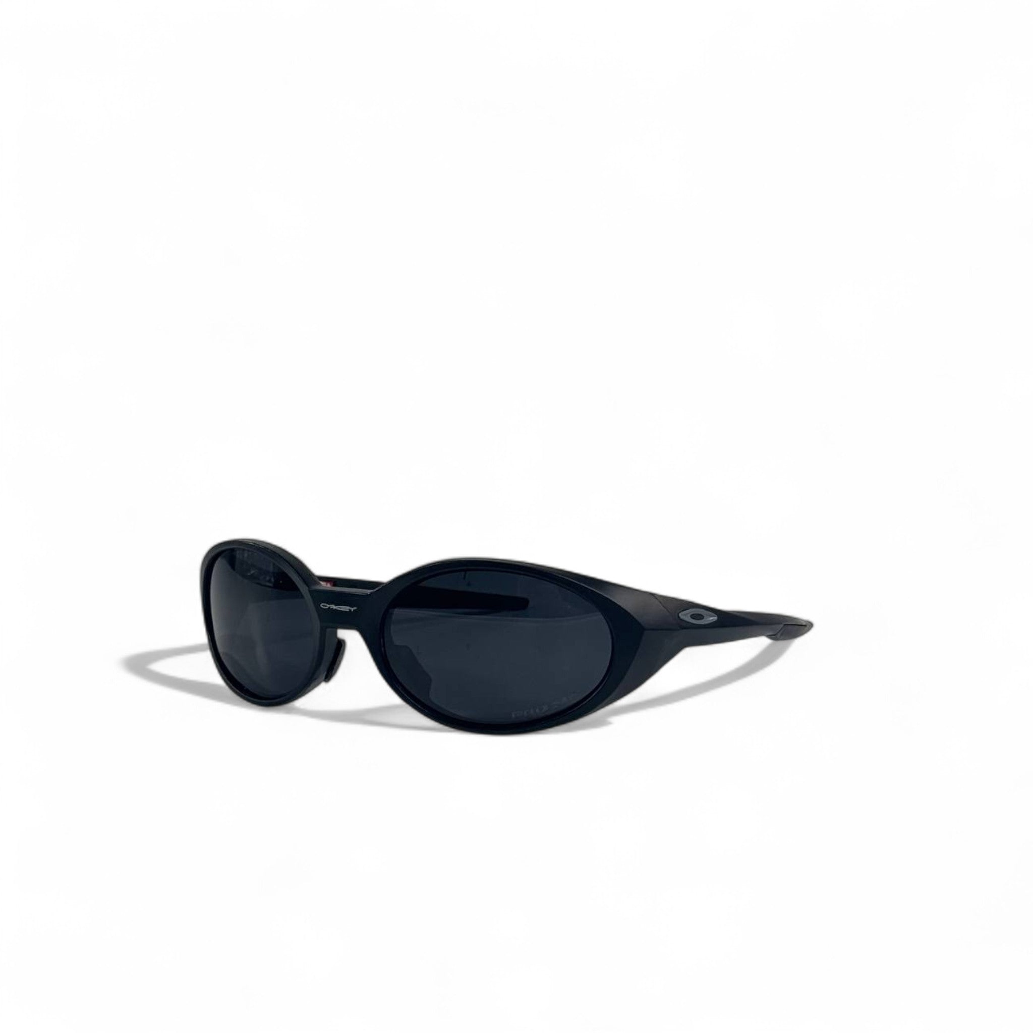 🏁 Oakley Oval Sunglasses – Futuristic Sport Style