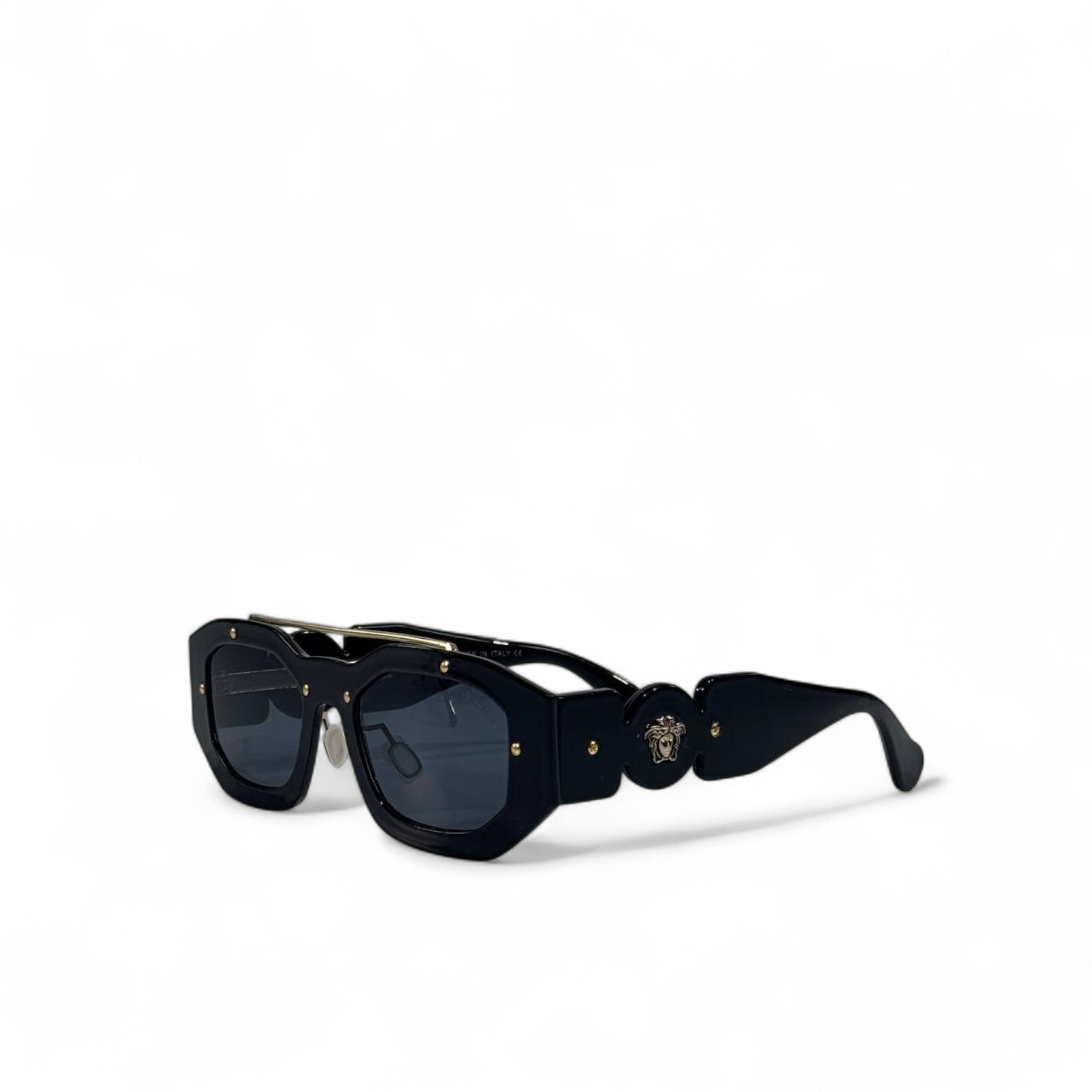 🕶 Versace Medusa Sunglasses – Bold Italian Luxury