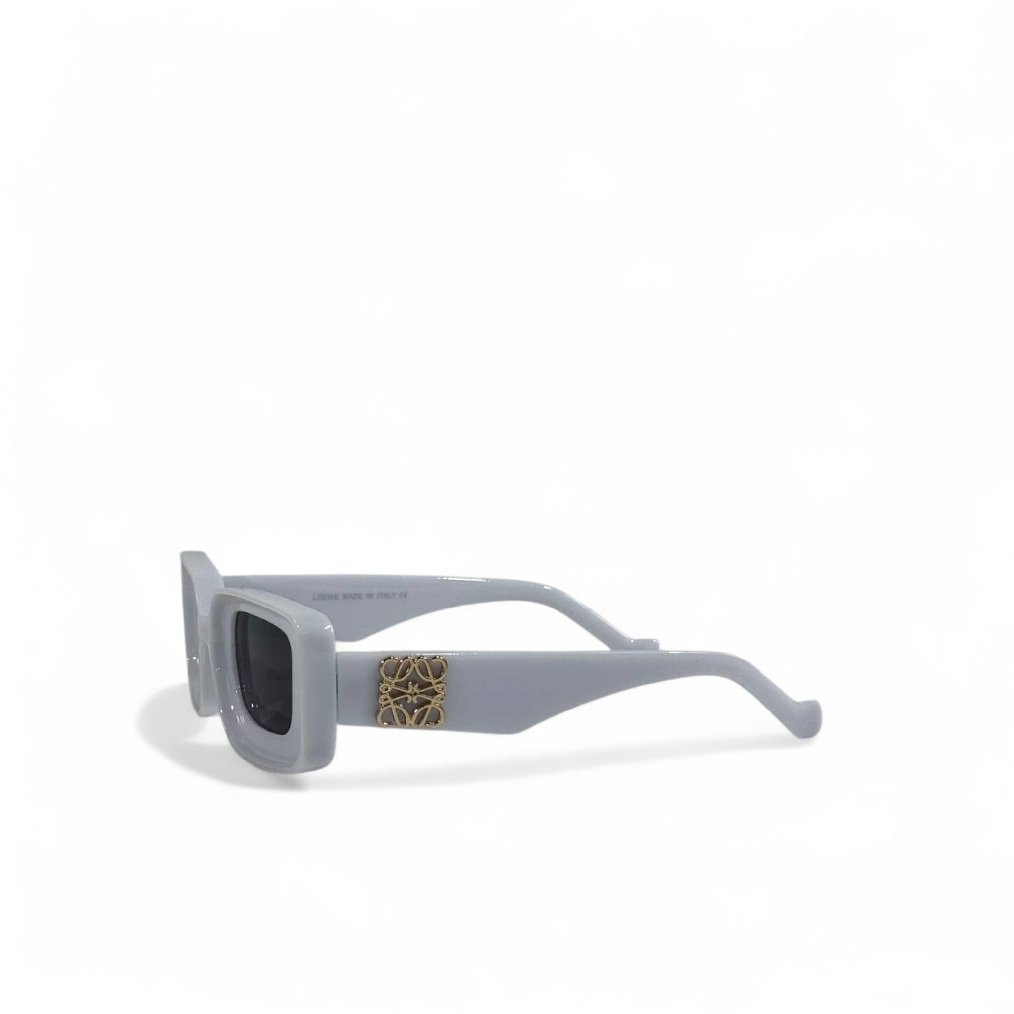 ✨ Loewe Oversized Rectangular Sunglasses – Artistic Luxury Redefined