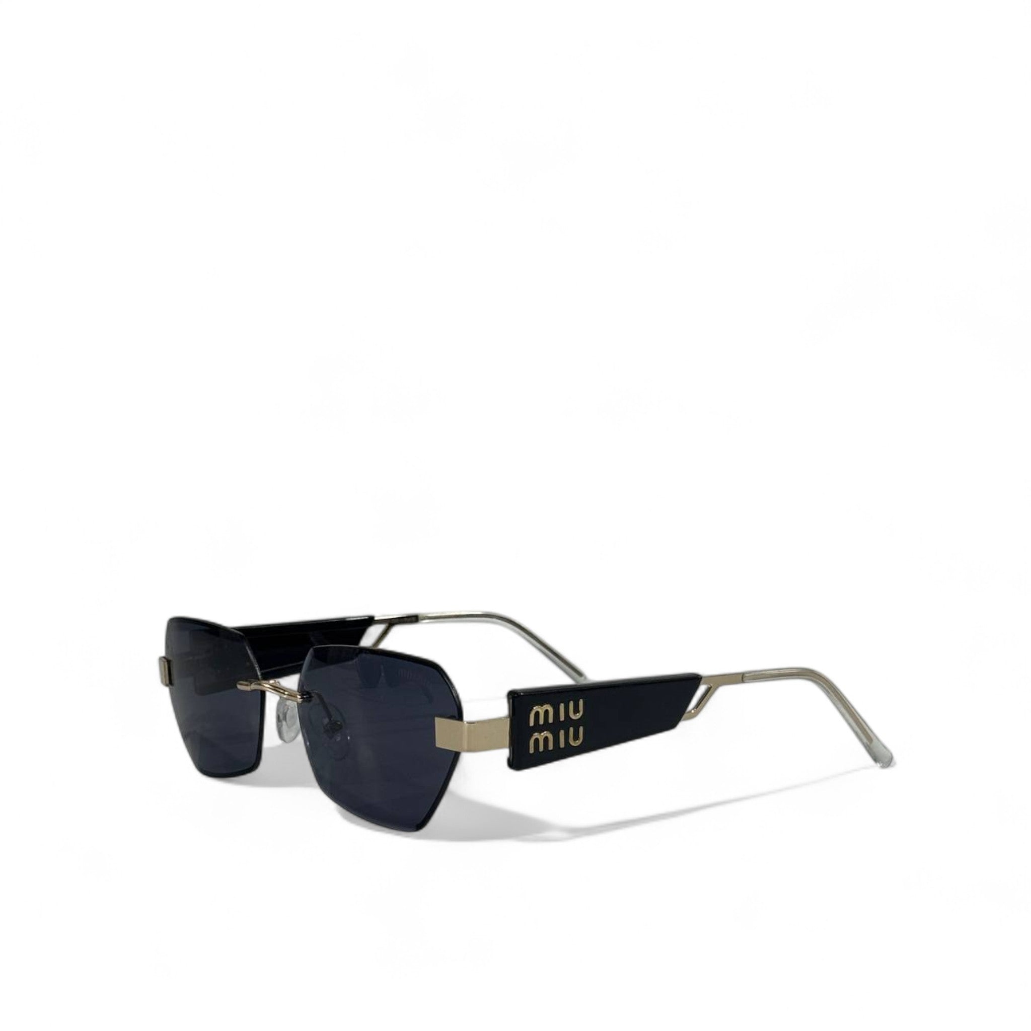 🔥 Miu Miu Geometric Black Sunglasses – Bold & Modern 🖤✨