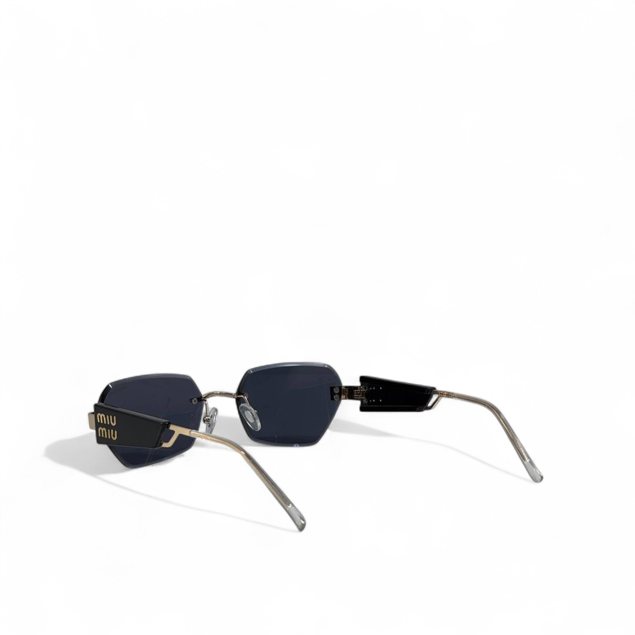 🔥 Miu Miu Geometric Black Sunglasses – Bold & Modern 🖤✨