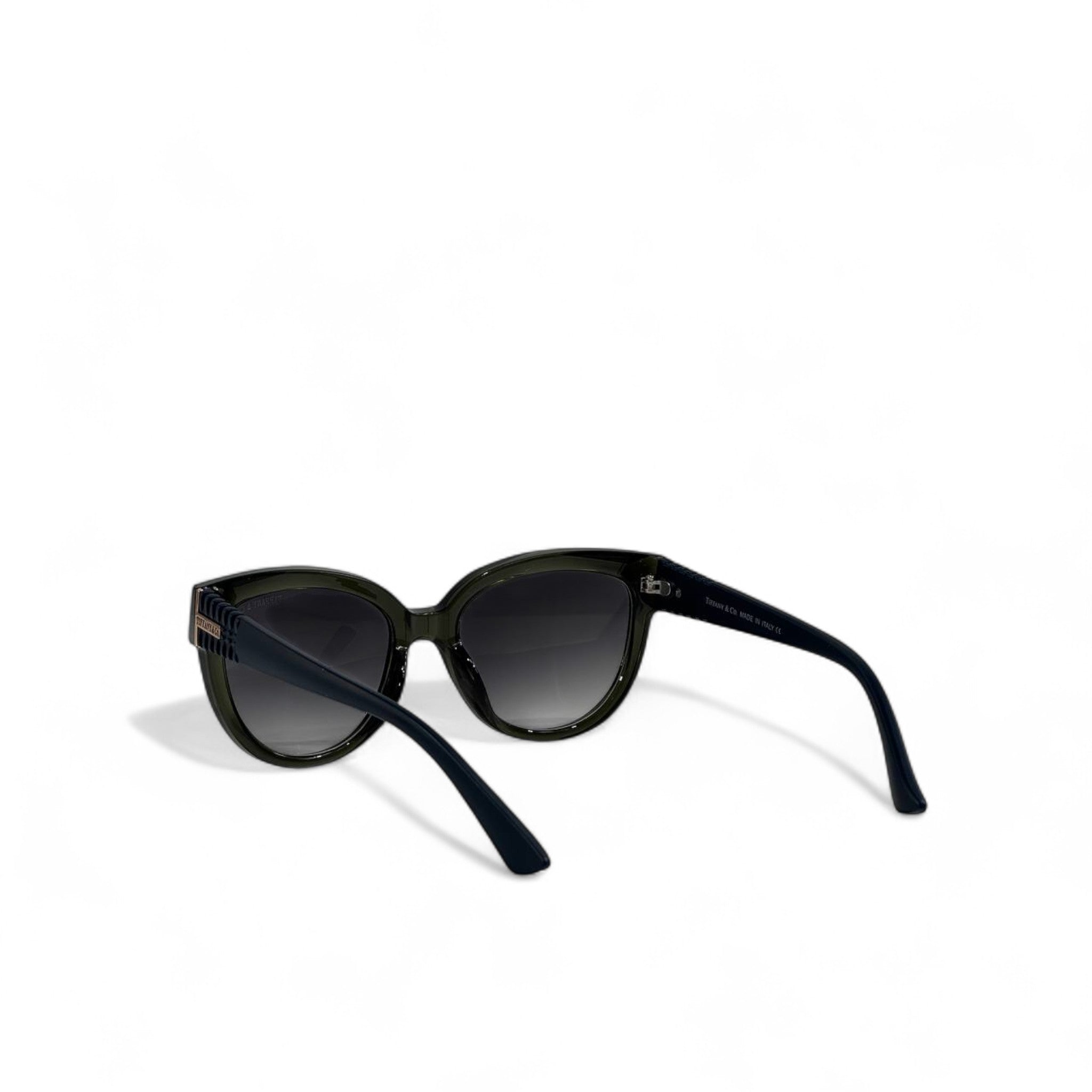 💎 Tiffany & Co. Cat-Eye Black Sunglasses – Timeless Elegance 🖤