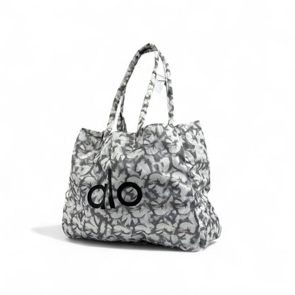 Alo Yoga Printed Tote Bag 👜✨ | Stylish Gym & Lifestyle Carryall