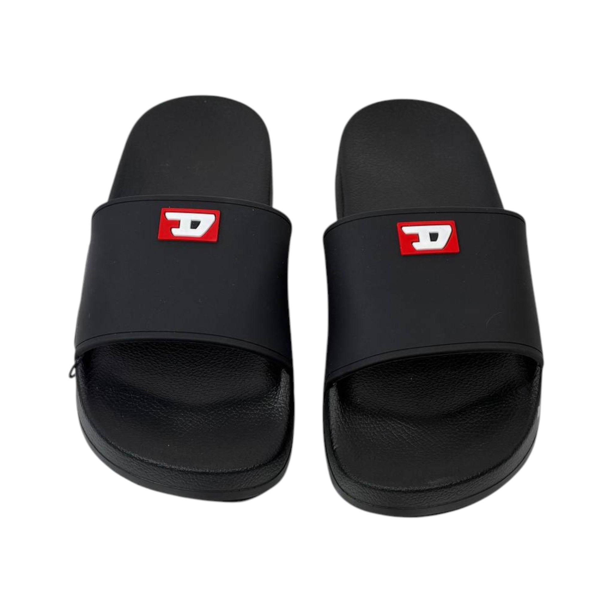 Diesel Essential Slides – Black Icon Edition ⚫🔥