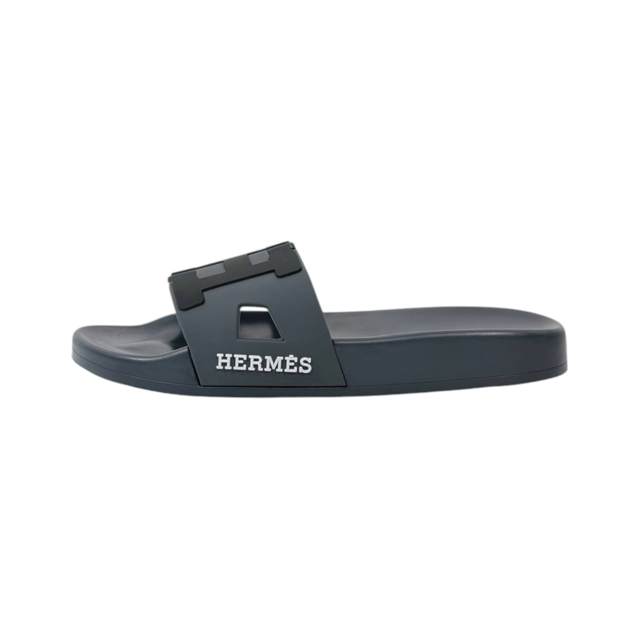 Hermes Chypre Slides – Grey Luxury Edition 🩶⚜️