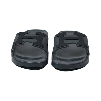 Hermes Chypre Slides – Grey Luxury Edition 🩶⚜️