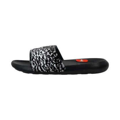 🖤 Nike Victori One Black & White Pattern Slides – Ultimate Comfort & Sporty Style ⚡