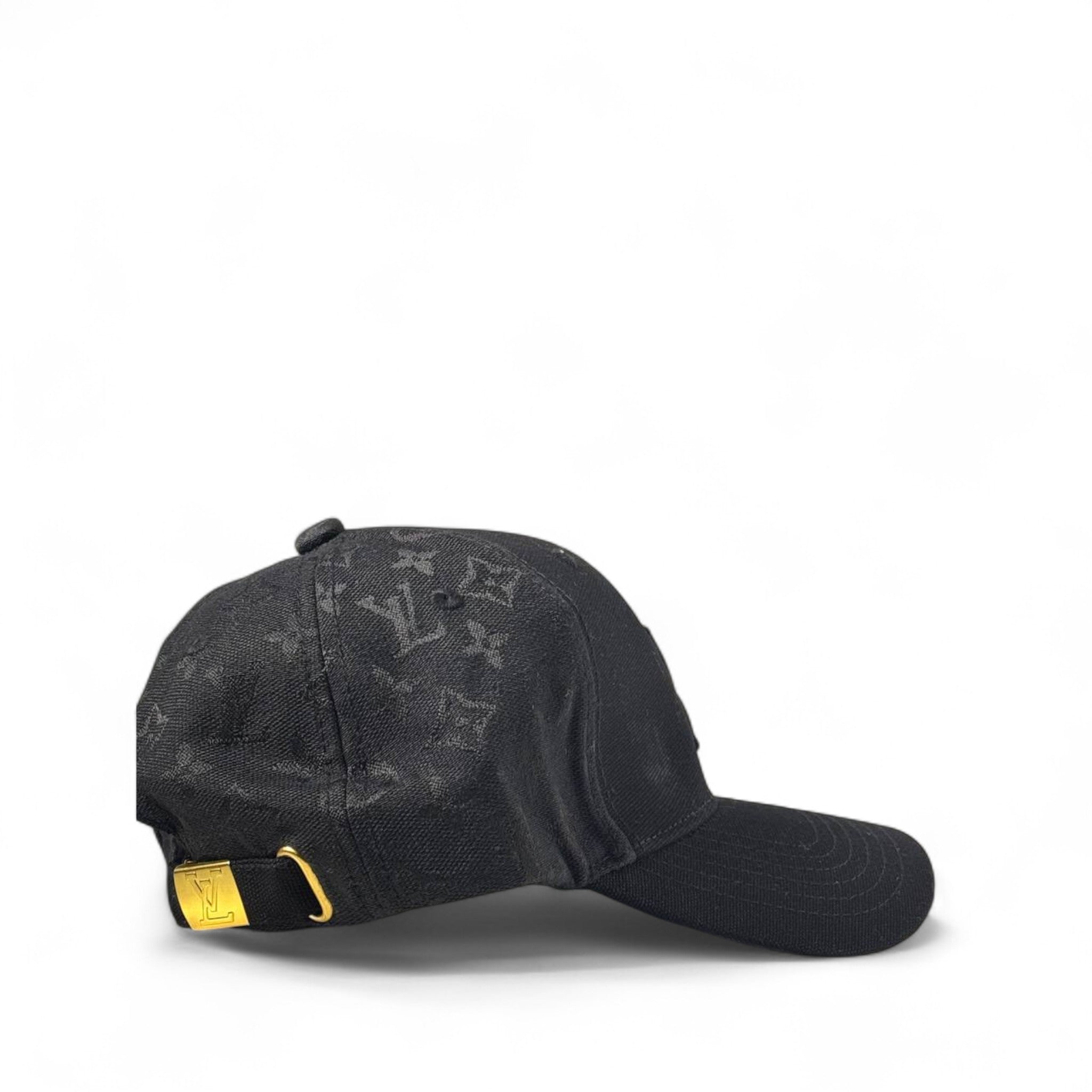 LOUIS VUITTON Black Monogram Cap – Iconic Elegance