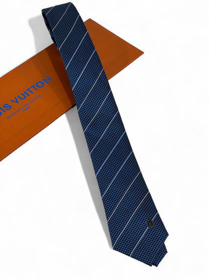 ✨ Louis Vuitton Luxury Silk Tie – Classic Blue Striped Design 👔💼 | Designer Men’s Accessory