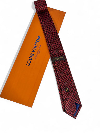 🔥 Louis Vuitton Luxury Silk Tie – Red & Black Checker Monogram 👔💼 | Designer Men’s Necktie