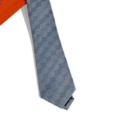 ⚪ Louis Vuitton Luxury Silk Tie – Grey Damier Checker Pattern 👔✨ | Designer Men’s Necktie