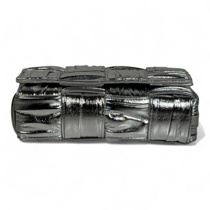 Bottega Veneta-Inspired Metallic Woven Shoulder Bag – Black Chrome ✨🖤