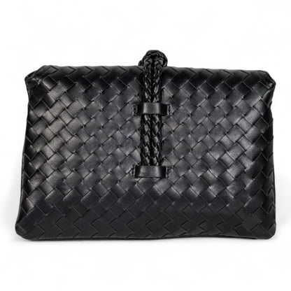Bottega Veneta-Inspired Knotted Intrecciato Shoulder Bag – Black Luxe Edition 🖤✨