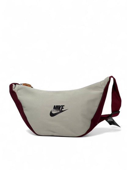 Nike Two-Tone Essentials Waist Bag 🎒✨
