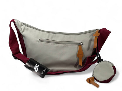 Nike Two-Tone Essentials Waist Bag 🎒✨